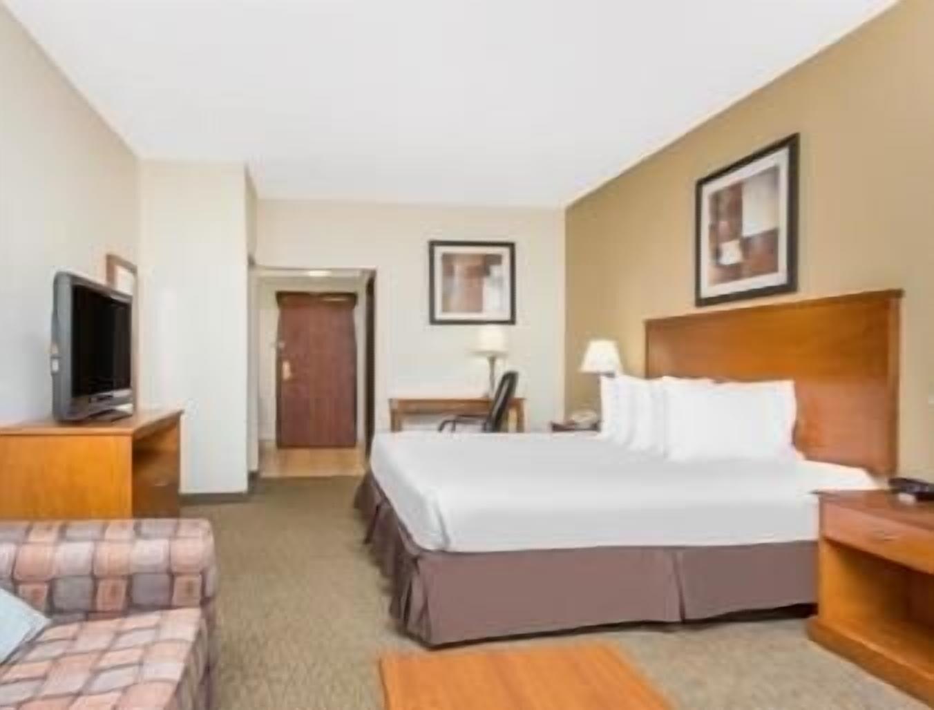 Days Inn By Wyndham Phenix City Near Fort Moore Eksteriør billede