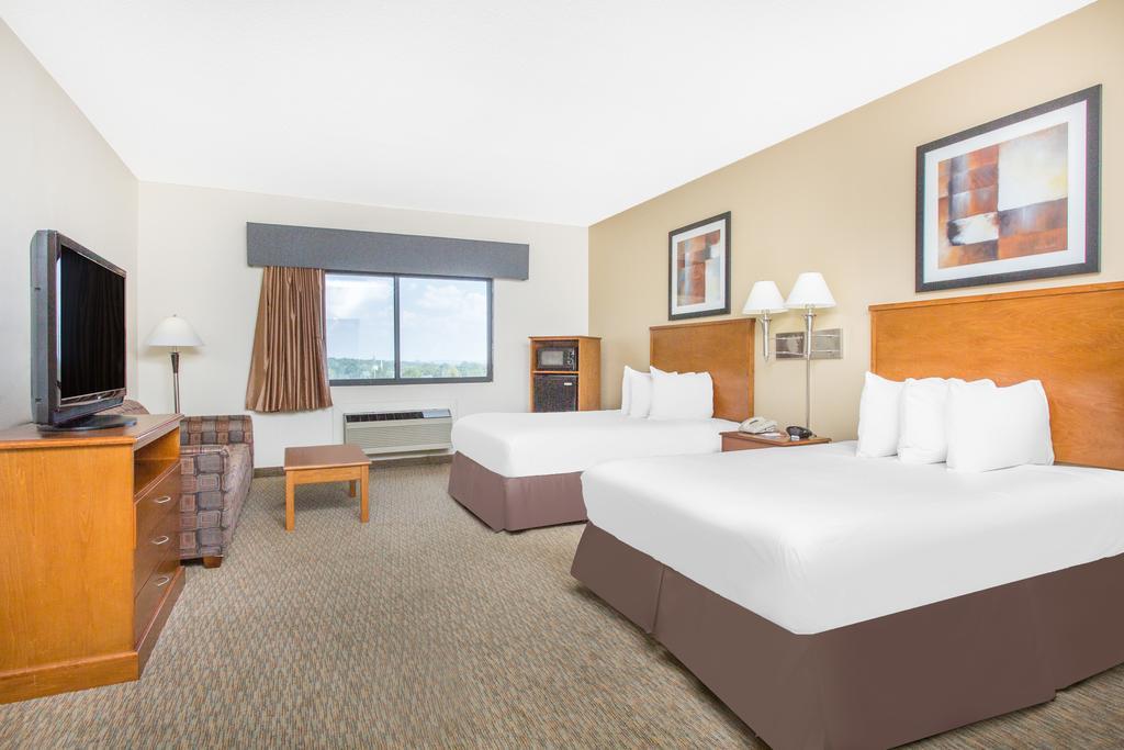 Days Inn By Wyndham Phenix City Near Fort Moore Eksteriør billede