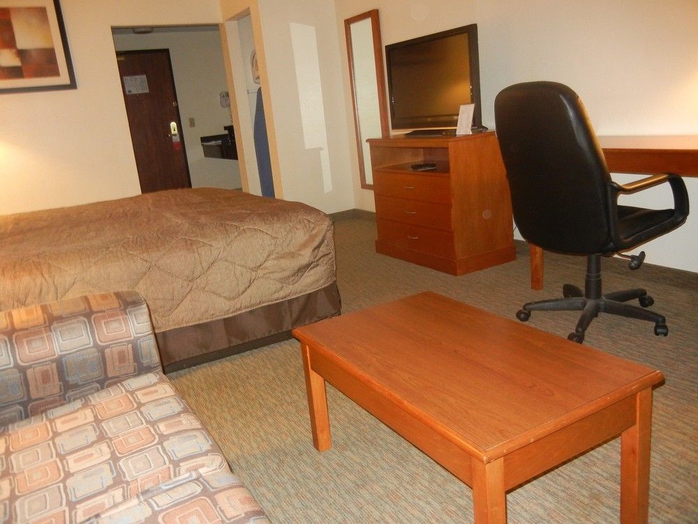 Days Inn By Wyndham Phenix City Near Fort Moore Eksteriør billede