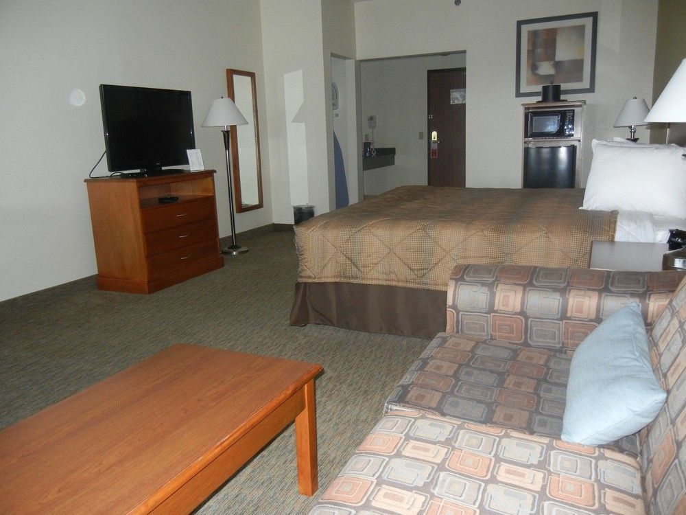 Days Inn By Wyndham Phenix City Near Fort Moore Eksteriør billede