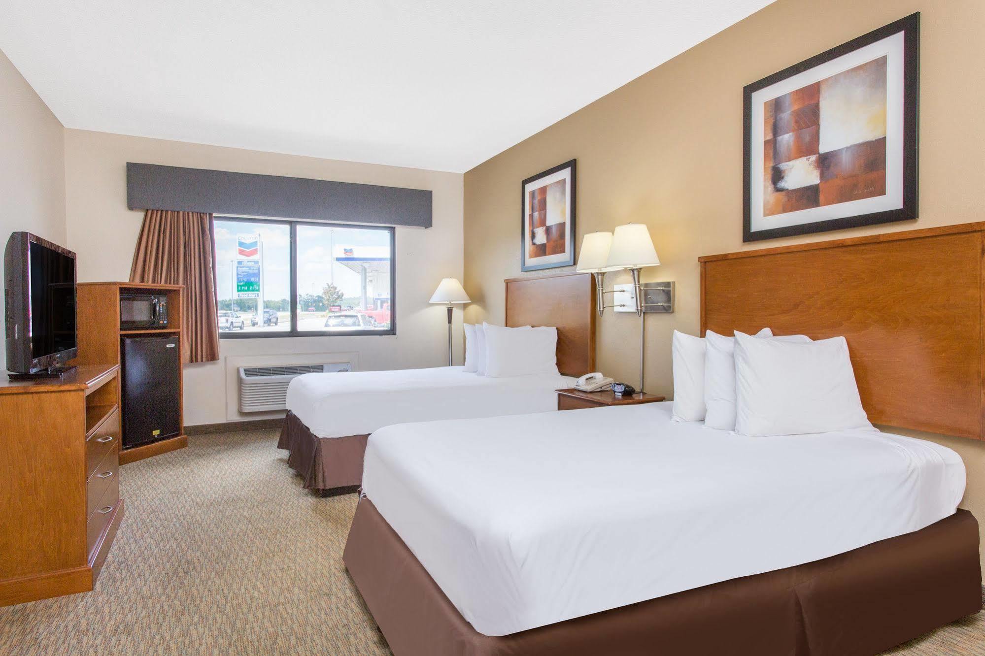 Days Inn By Wyndham Phenix City Near Fort Moore Eksteriør billede